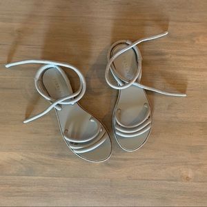 Everlane Flat Knot Sandal Italian Leather